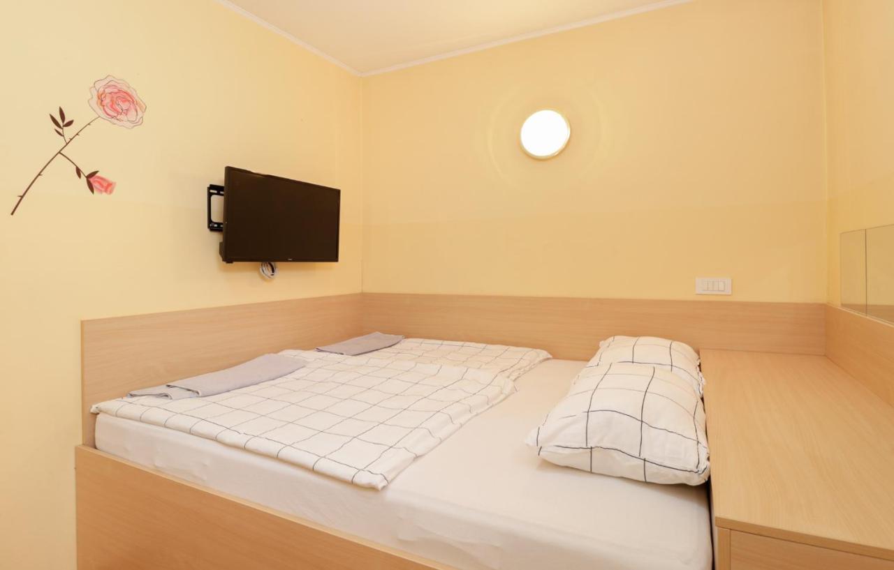 מריבור Beg Rooms מראה חיצוני תמונה