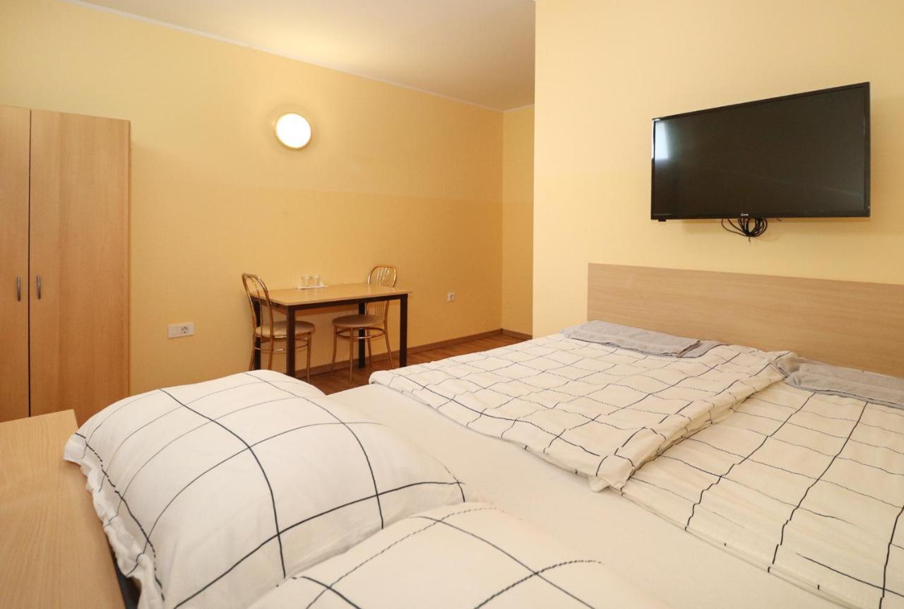 מריבור Beg Rooms מראה חיצוני תמונה