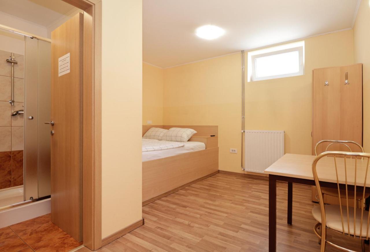 מריבור Beg Rooms מראה חיצוני תמונה